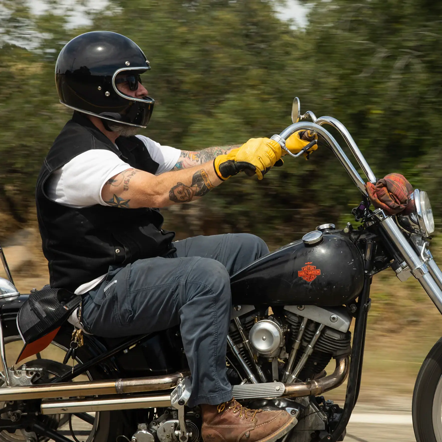 Biltwell Gringo Gloss Black Helmet - ECE R22.05 - Image 4