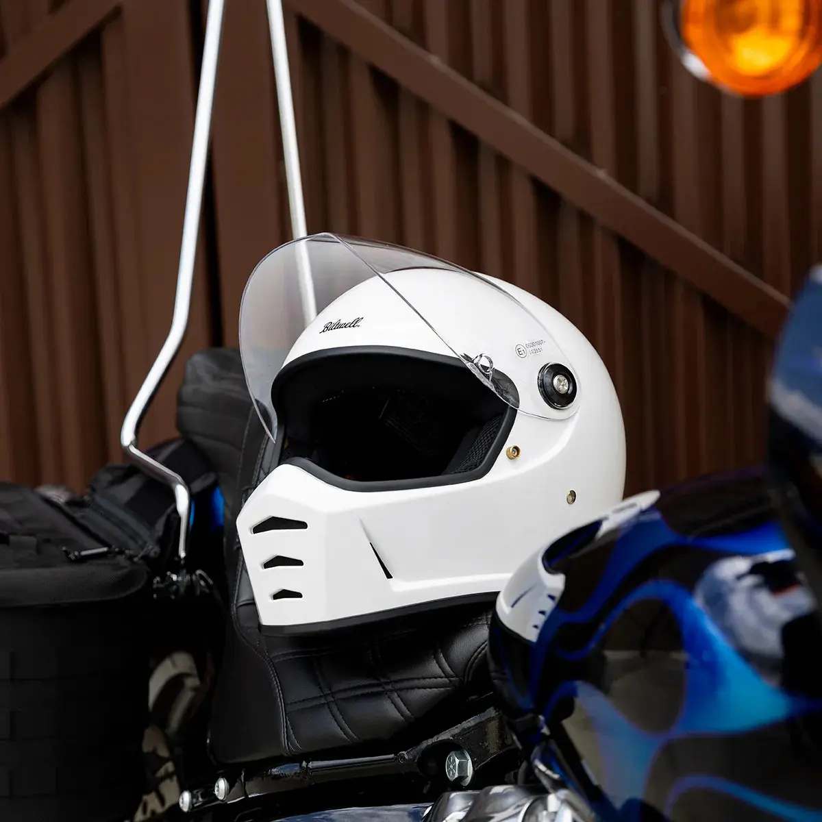 Biltwell Lane Splitter Helmet - Image 27