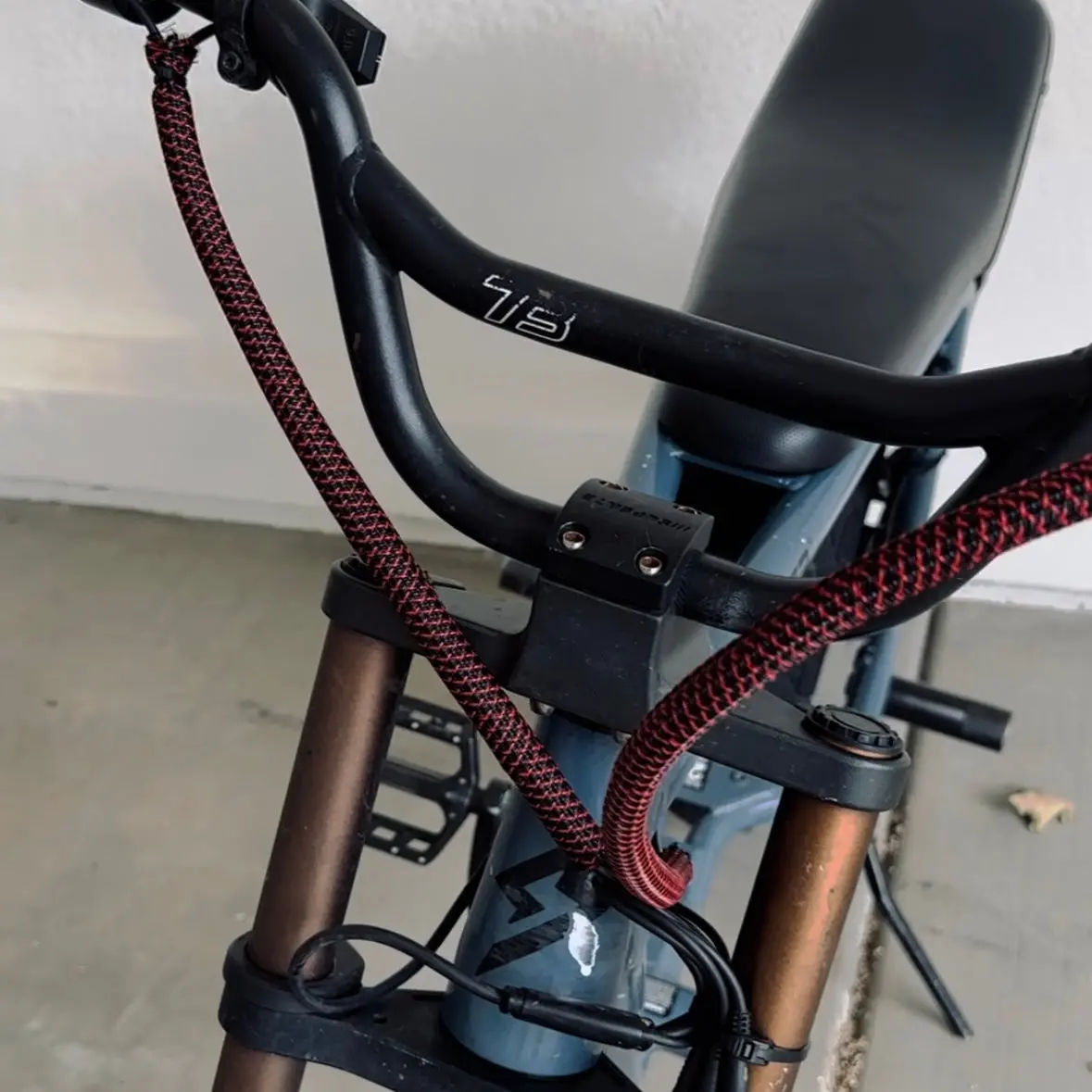 E-Bike Cockpit Clean Up Kit - Wiring Organization Kit - Image 6