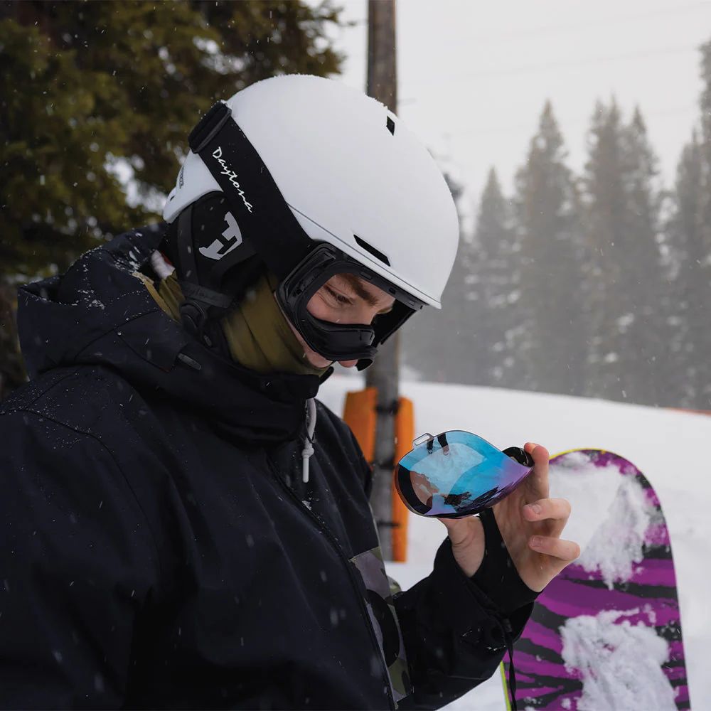 Daytona Snow Goggle Range (Includes 1 x Magnetic Frame, 3 x Magnetic Lens, 1 x Goggles Dust Cover) - Image 6