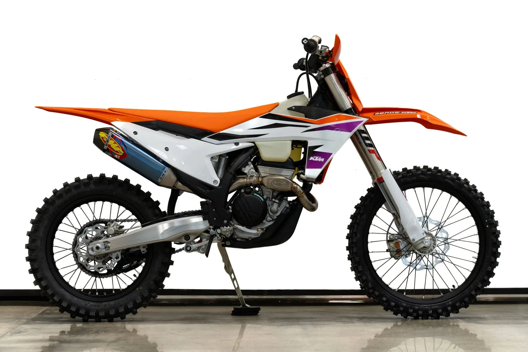 FMF Factory 4.1 RCT Titanium Anodized Slip-On Muffler w/ Carbon End Cap - Husky/KTM/Gas-Gas | 2020-2023 - Image 3