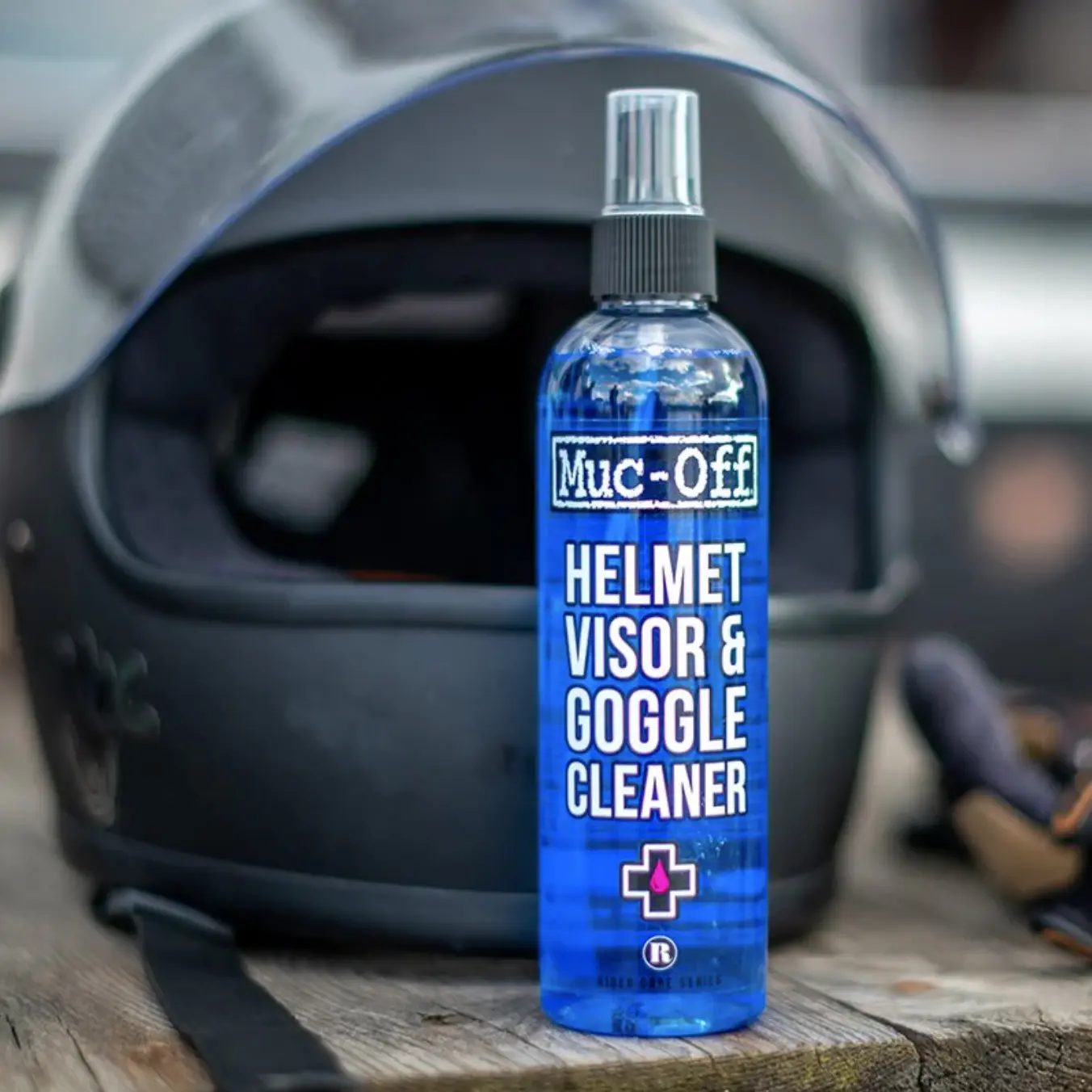 MUC-OFF Helmet Care Kit - Image 3