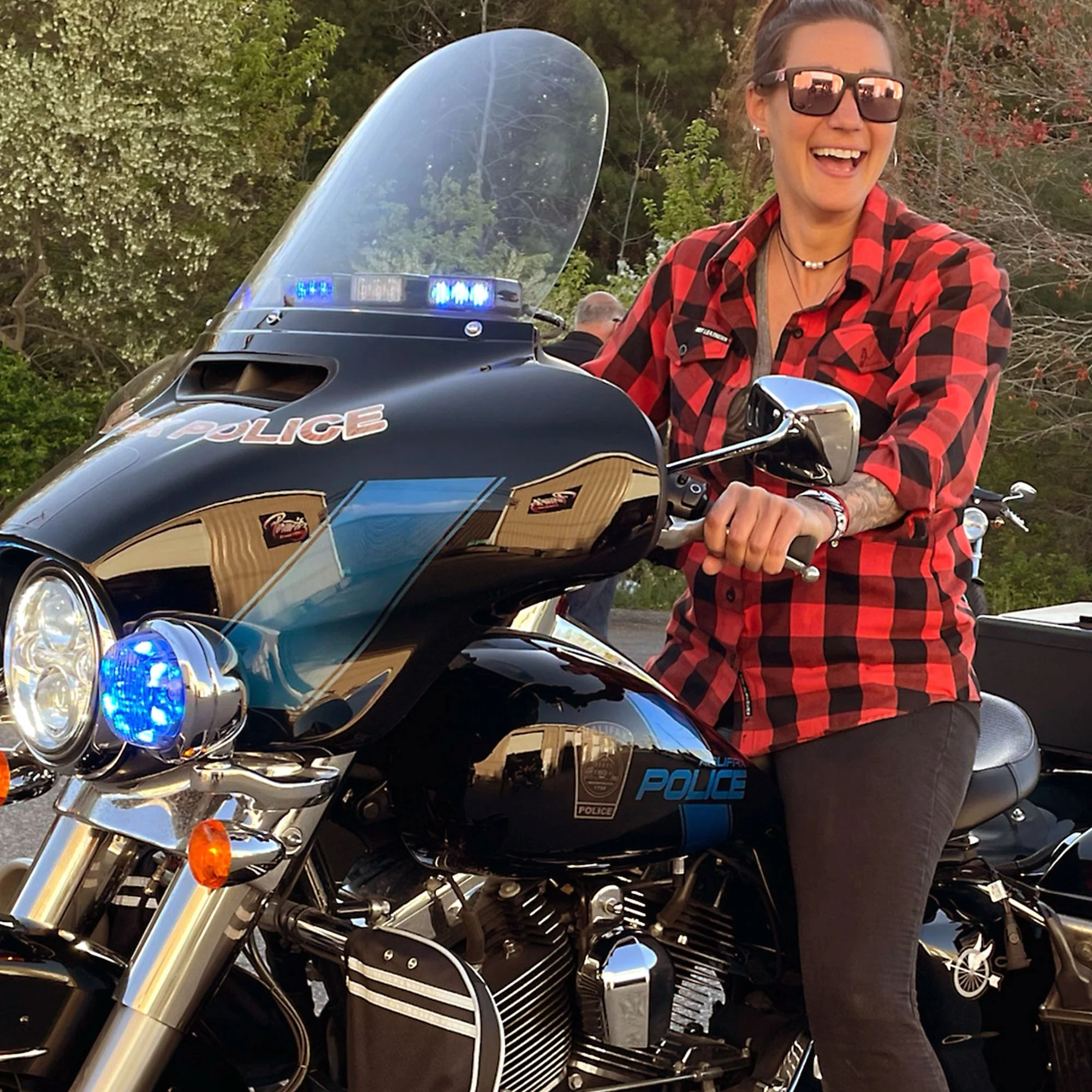 Hot Leathers FLL3002 Ladies Black and Red Long Sleeve Flannel - Image 4