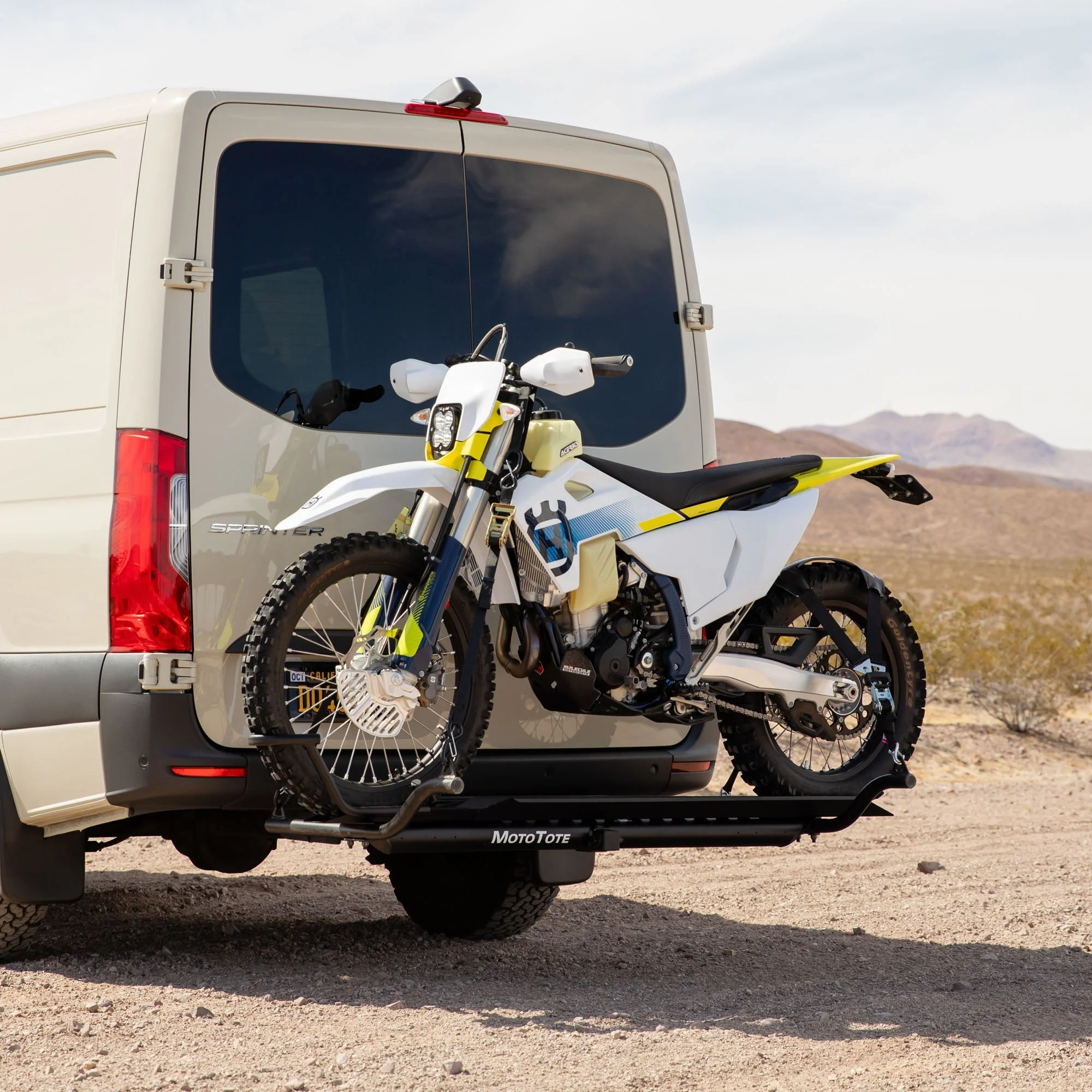 MotoTote Max Motorcycle Hitch Carrier - Image 6