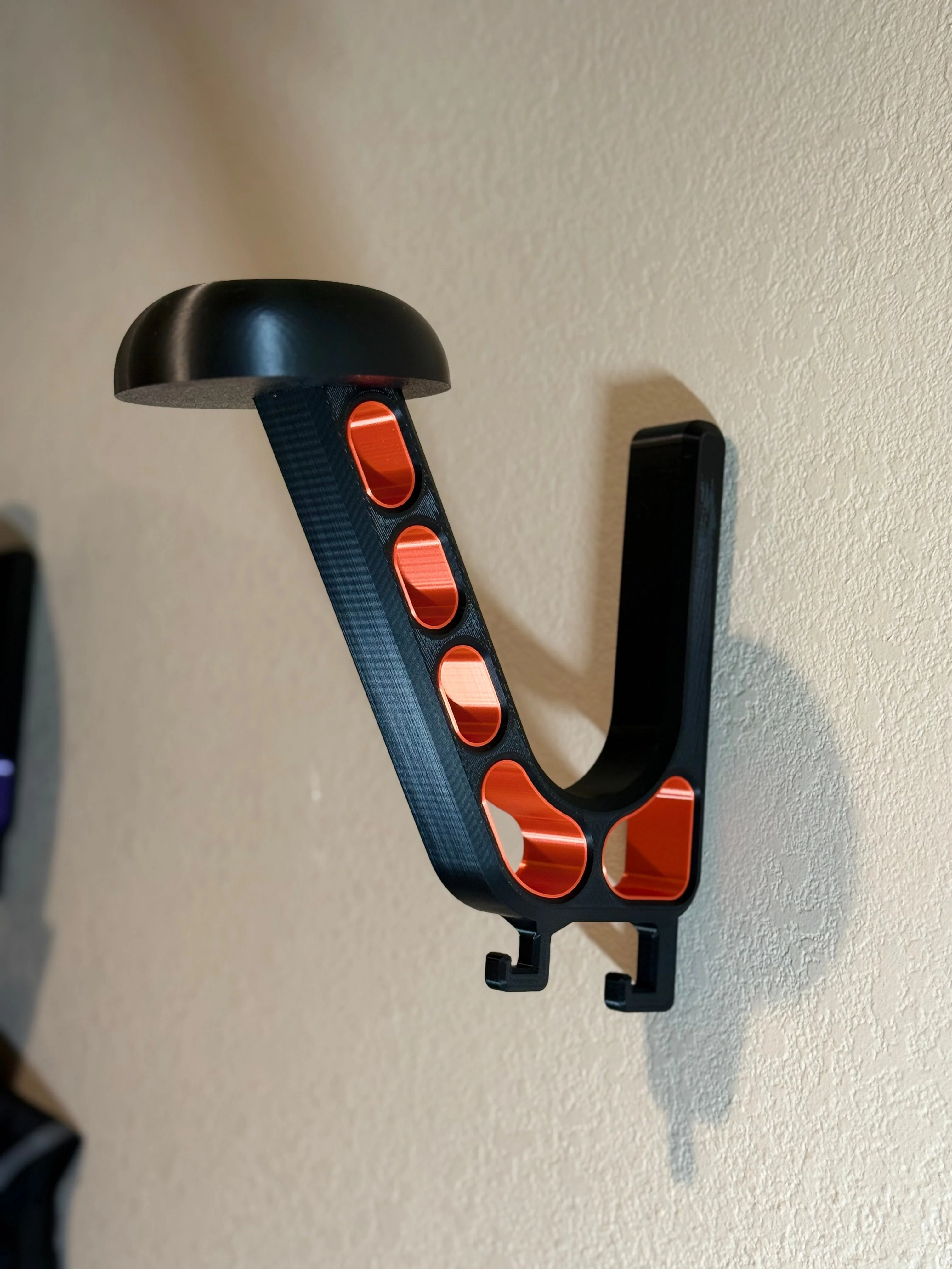 Motorcycle Helmet Wall Mount – Universal Helmet Hook for Any Bike - Image 17