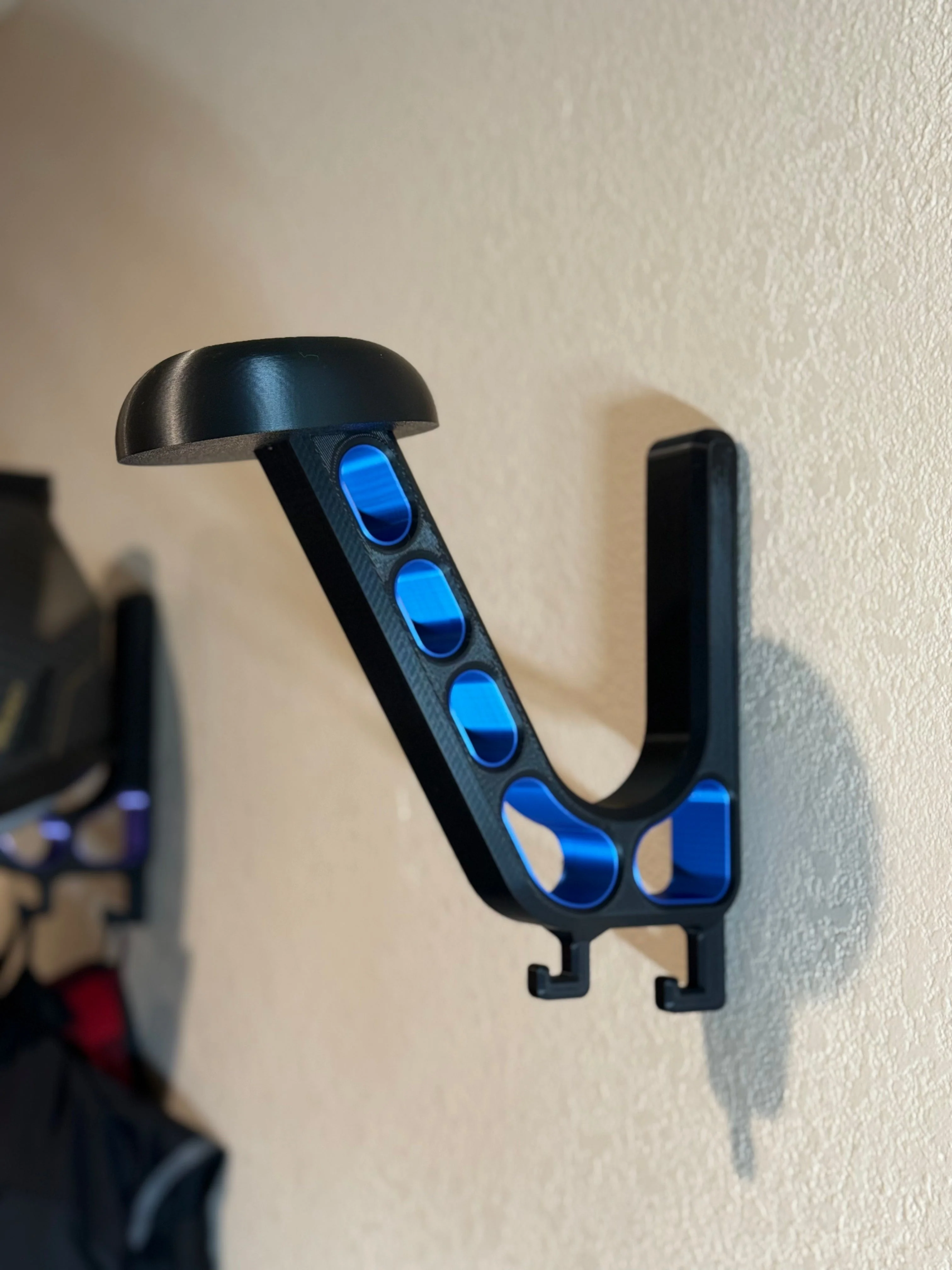 Motorcycle Helmet Wall Mount – Universal Helmet Hook for Any Bike - Image 2