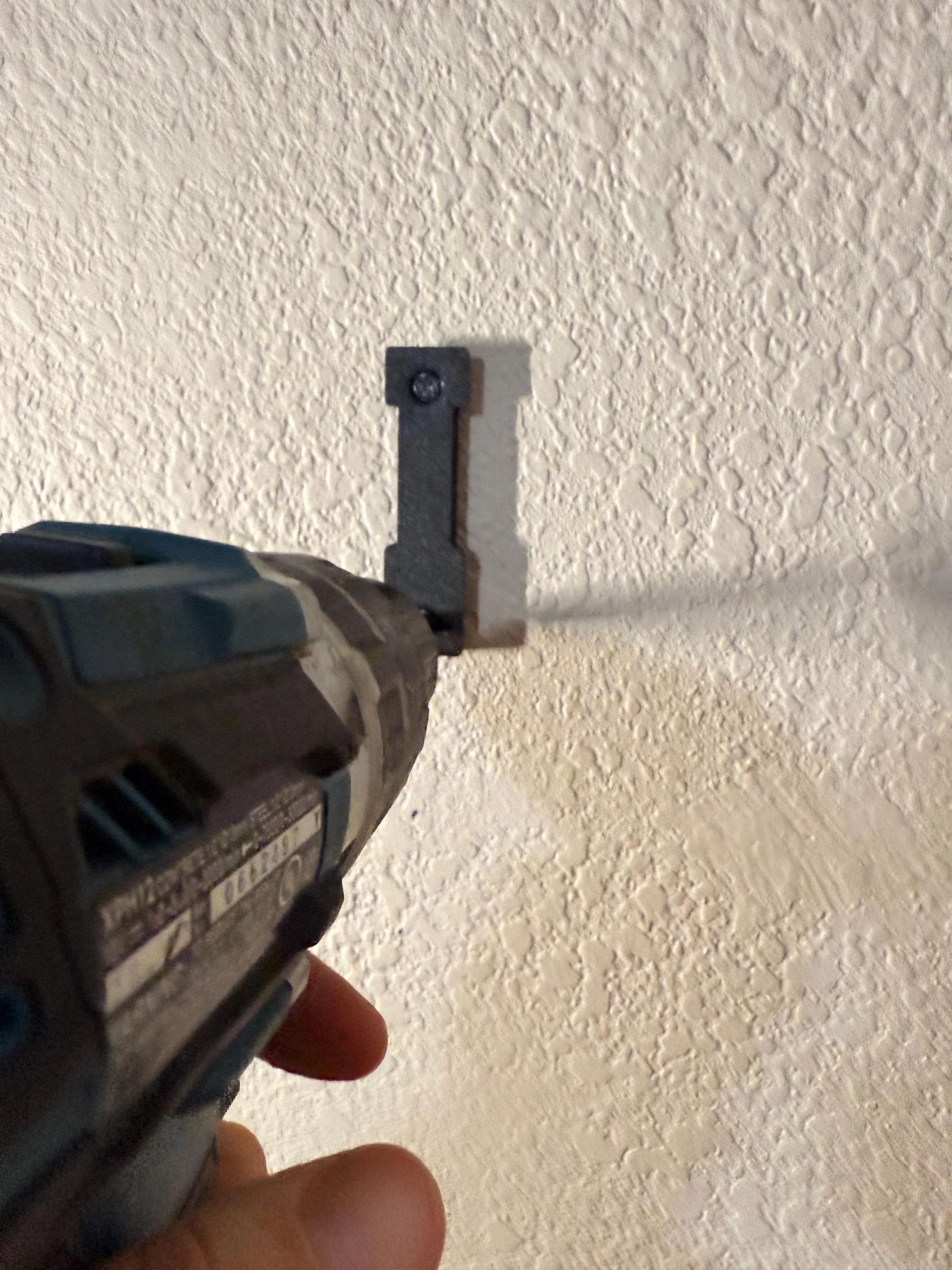 Motorcycle Helmet Wall Mount – Universal Helmet Hook for Any Bike - Image 20