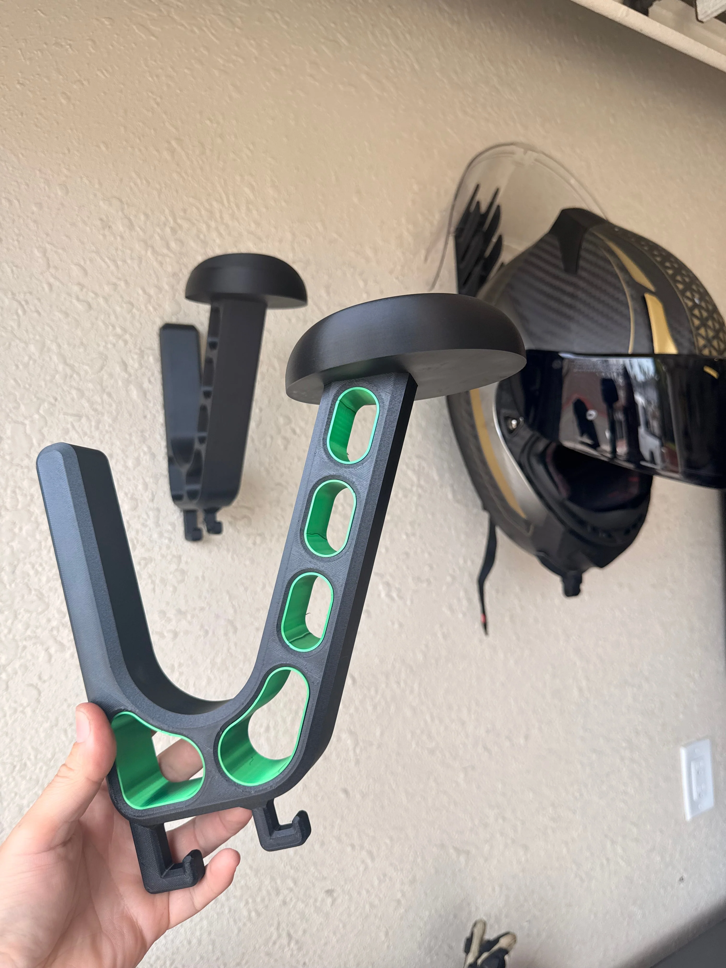 Motorcycle Helmet Wall Mount – Universal Helmet Hook for Any Bike - Image 26