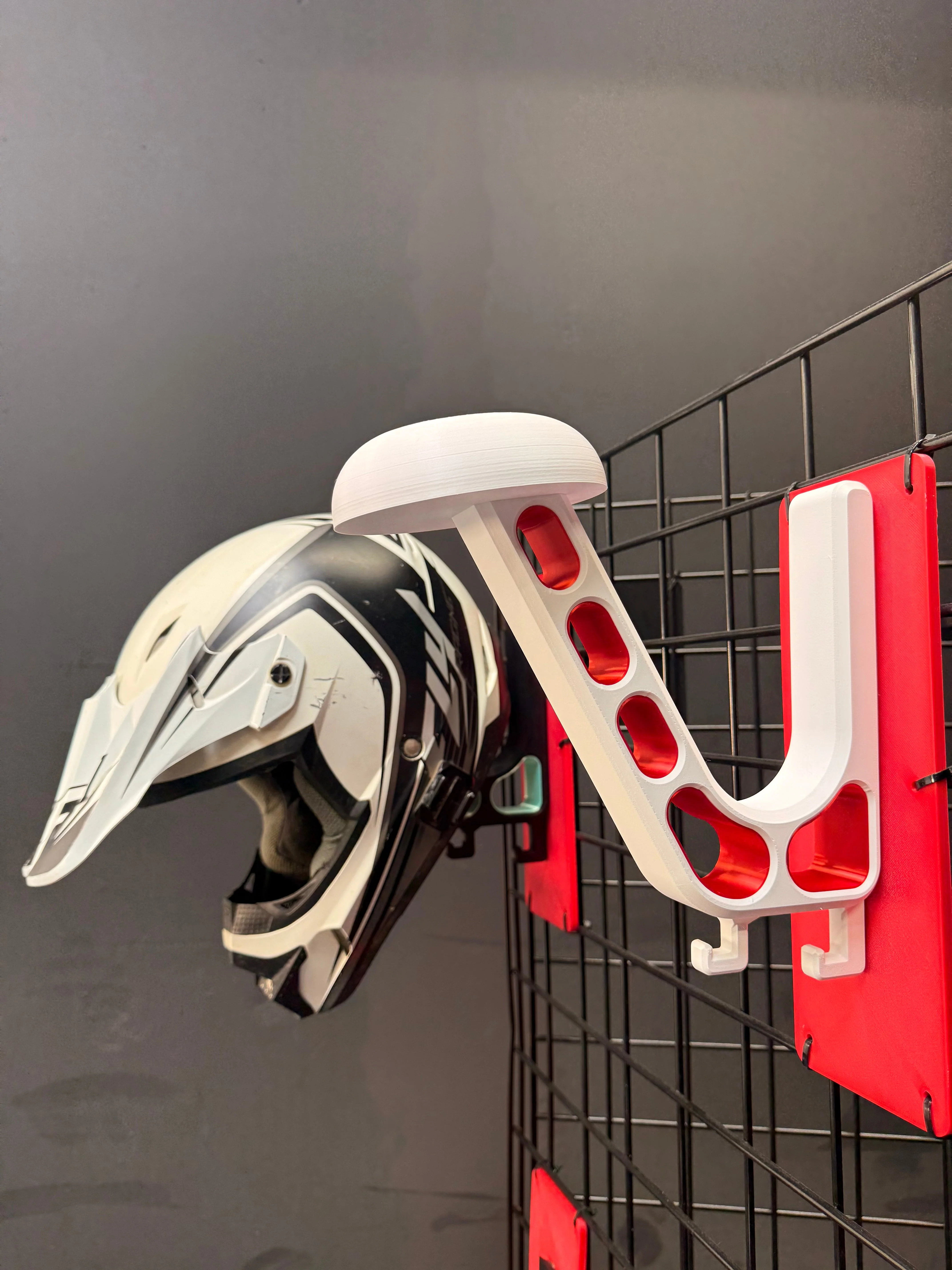 Motorcycle Helmet Wall Mount – Universal Helmet Hook for Any Bike - Image 32