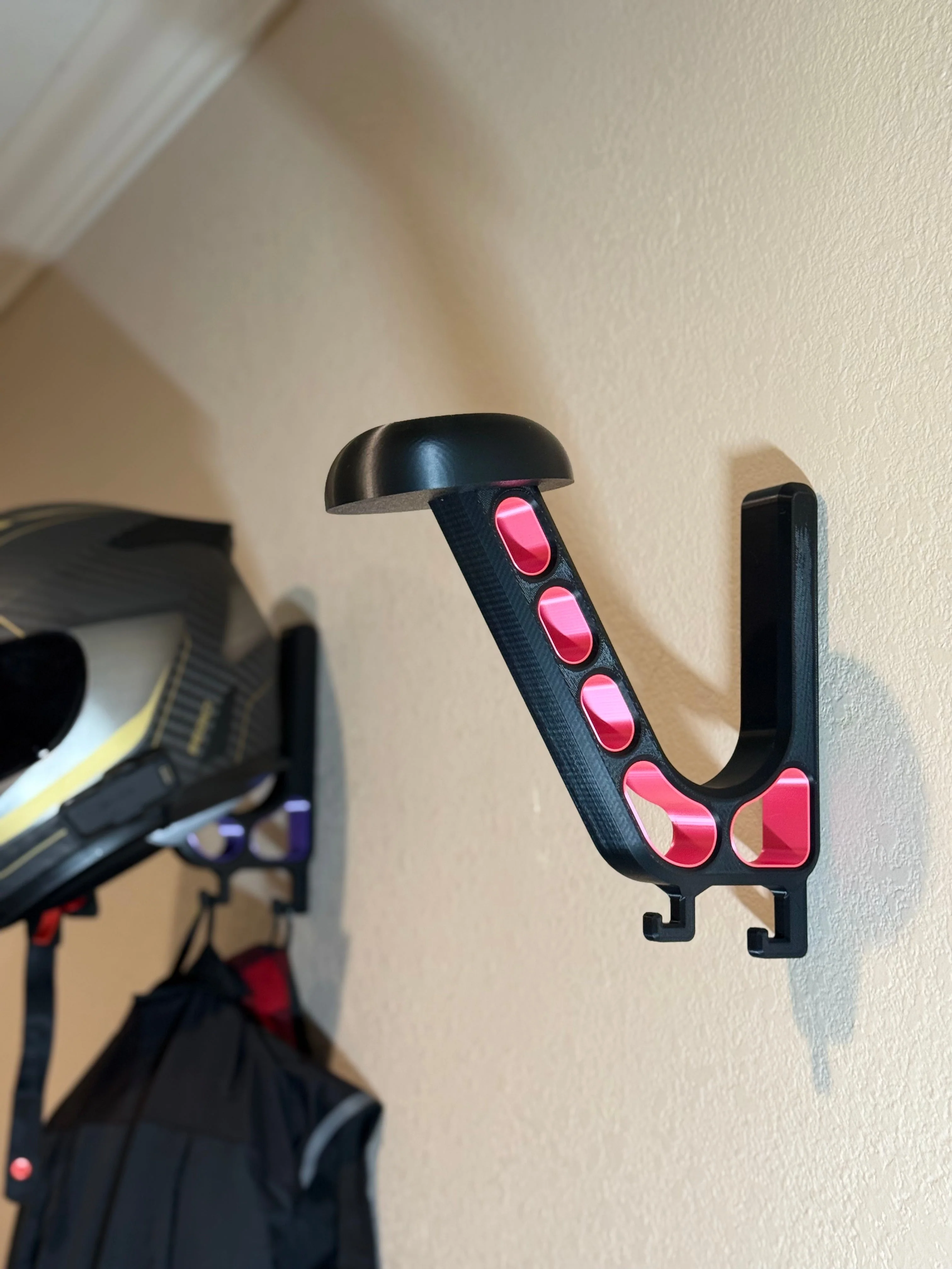 Motorcycle Helmet Wall Mount – Universal Helmet Hook for Any Bike - Image 6