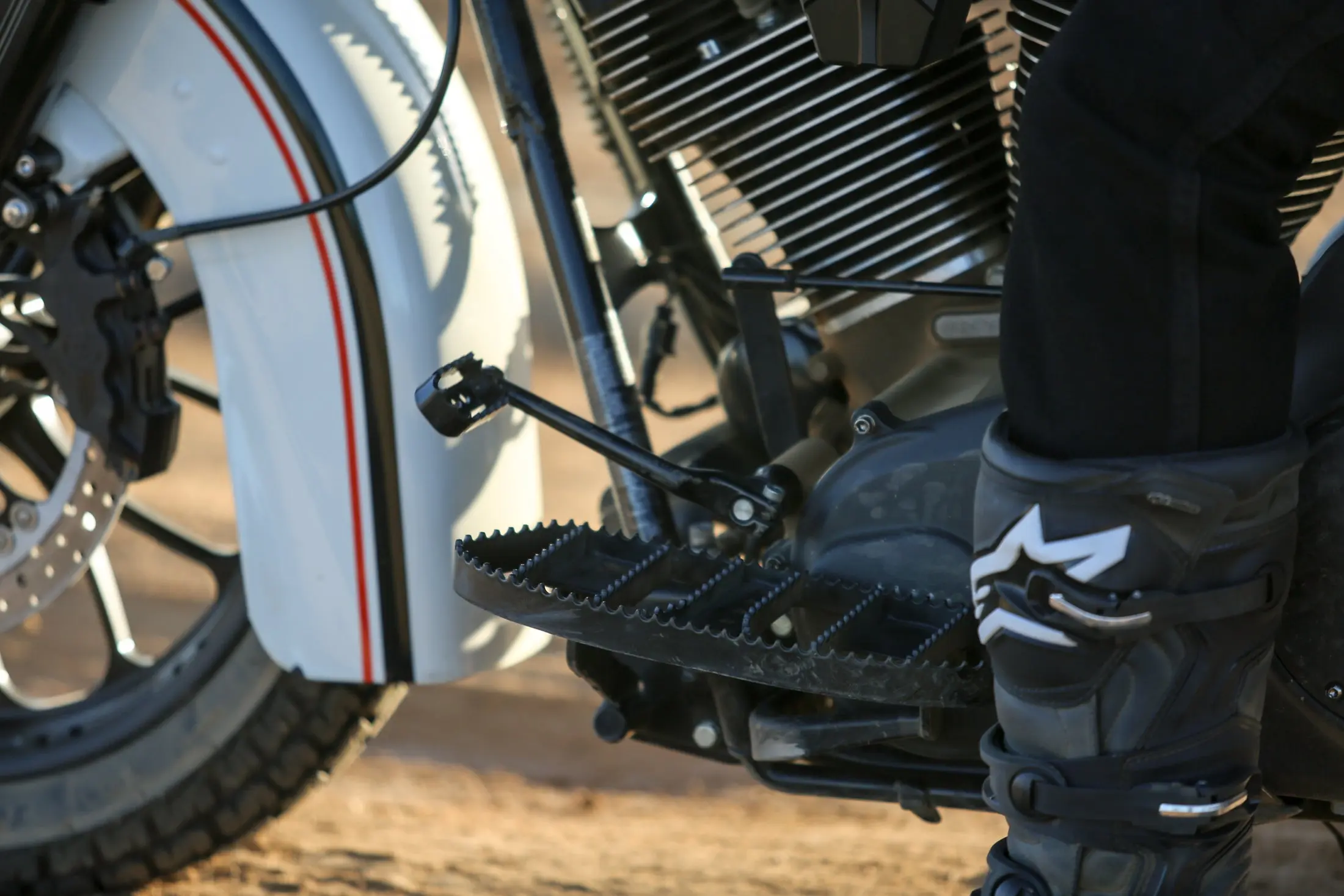 MX Style Floorboards for Harley Davidson - Black - Burley Brand - Image 3