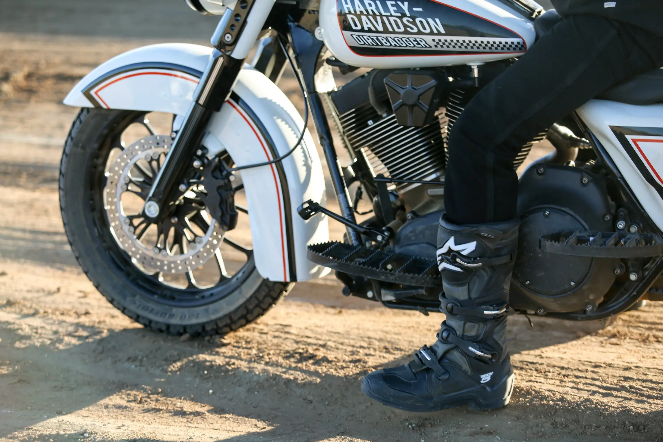Burley MX Style Passenger Boards - Black - Harley Davidson | FLT - Image 2