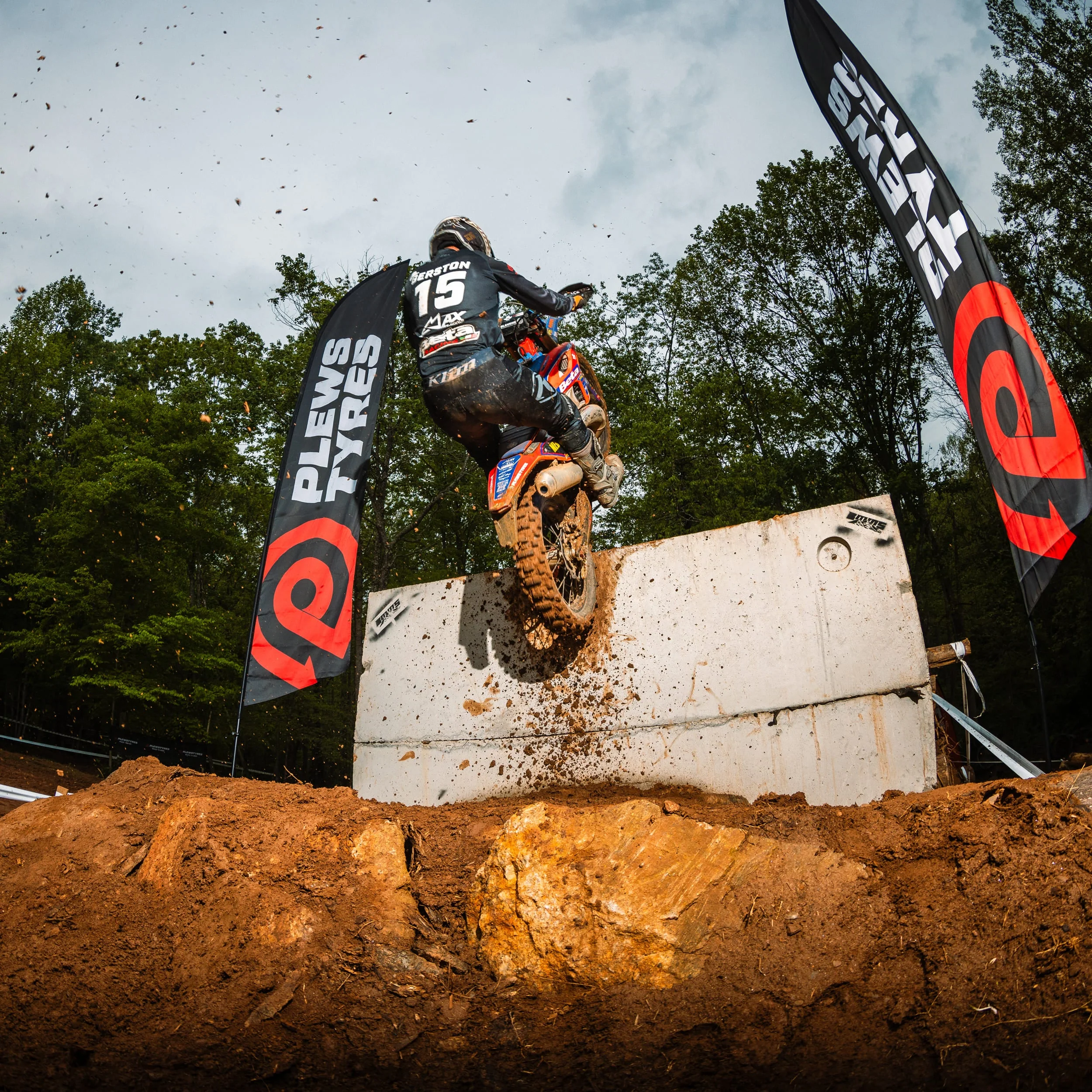 Plews Tyres - EN1 GRAND PRIX - EXTREME - THE TOUGH ONE "SPEC-B" - Gummy Enduro Rear Tire - Image 3