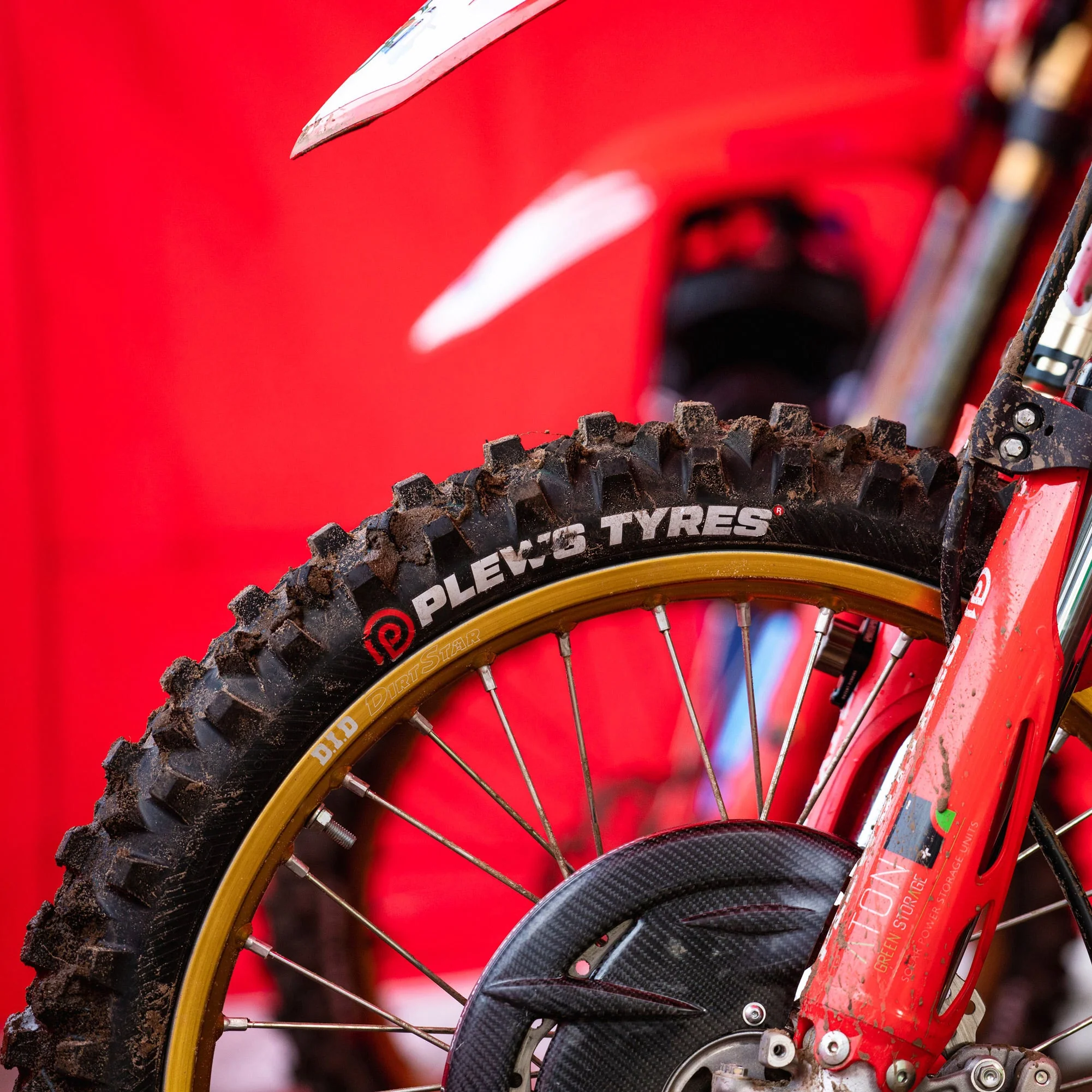 Plews Tyres - MX3 FOXHILLS GP - Hard Pack Motocross Rear Tire - Image 3
