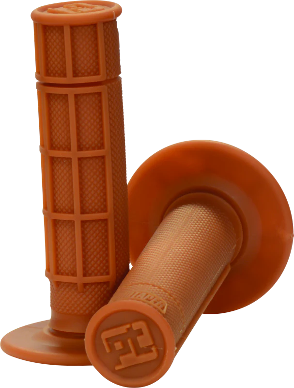 ProTaper Race Cut 1/2 Waffle Grips - Gum - Image 2