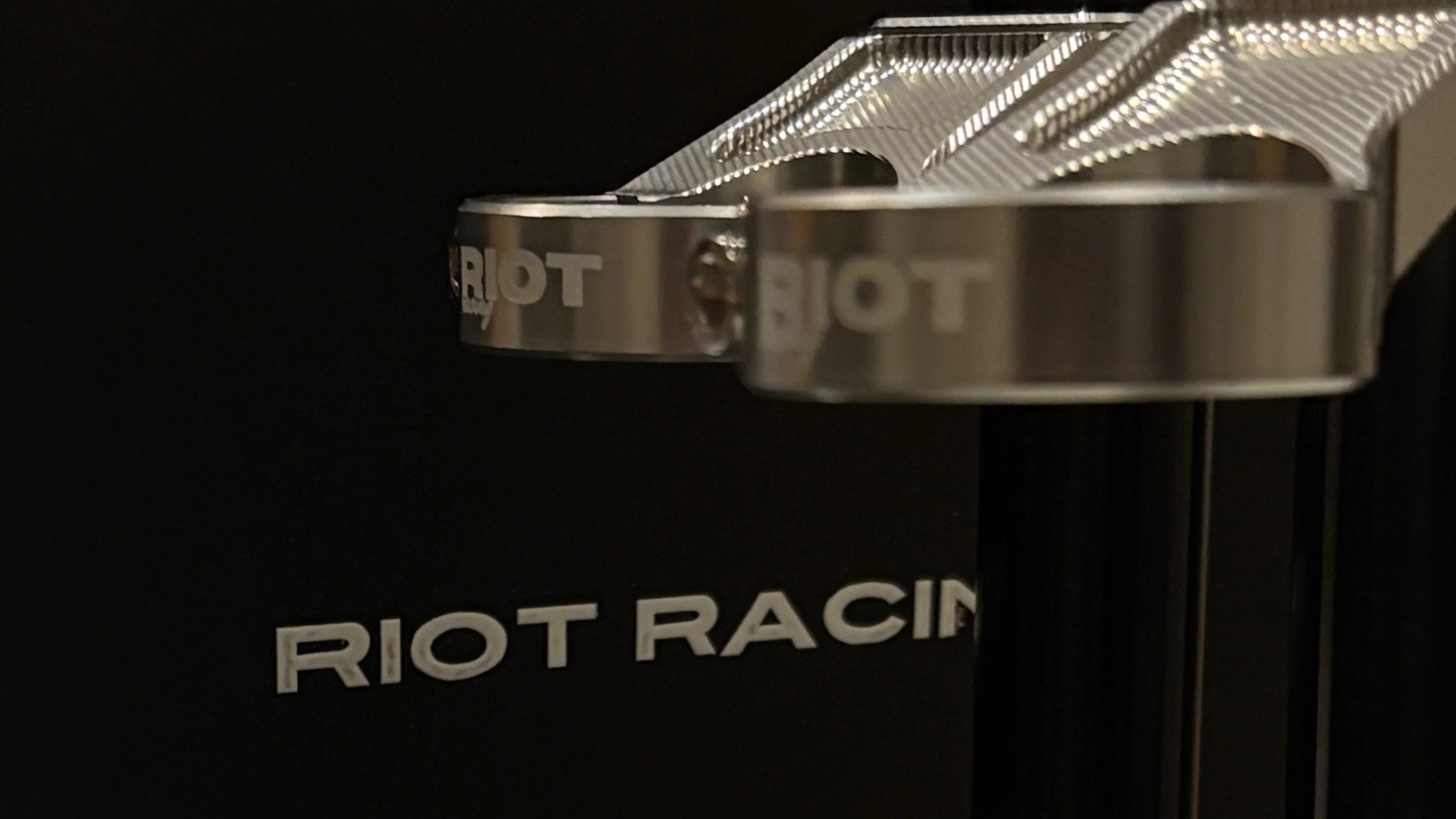 Riot Drop Crown for Surron (STOCK KKE FORKS) - Image 10