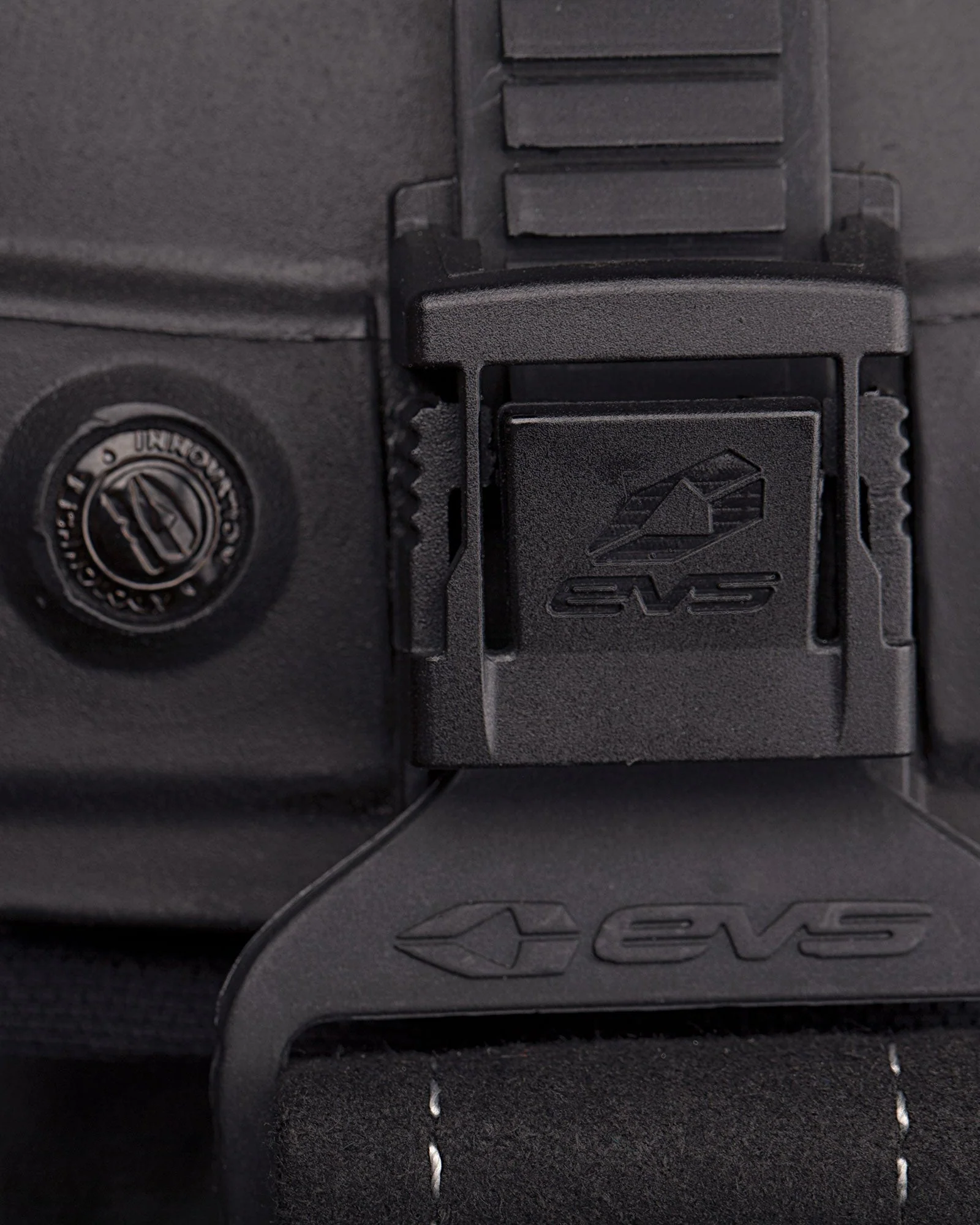 EVS RS9 Knee Brace - Image 6