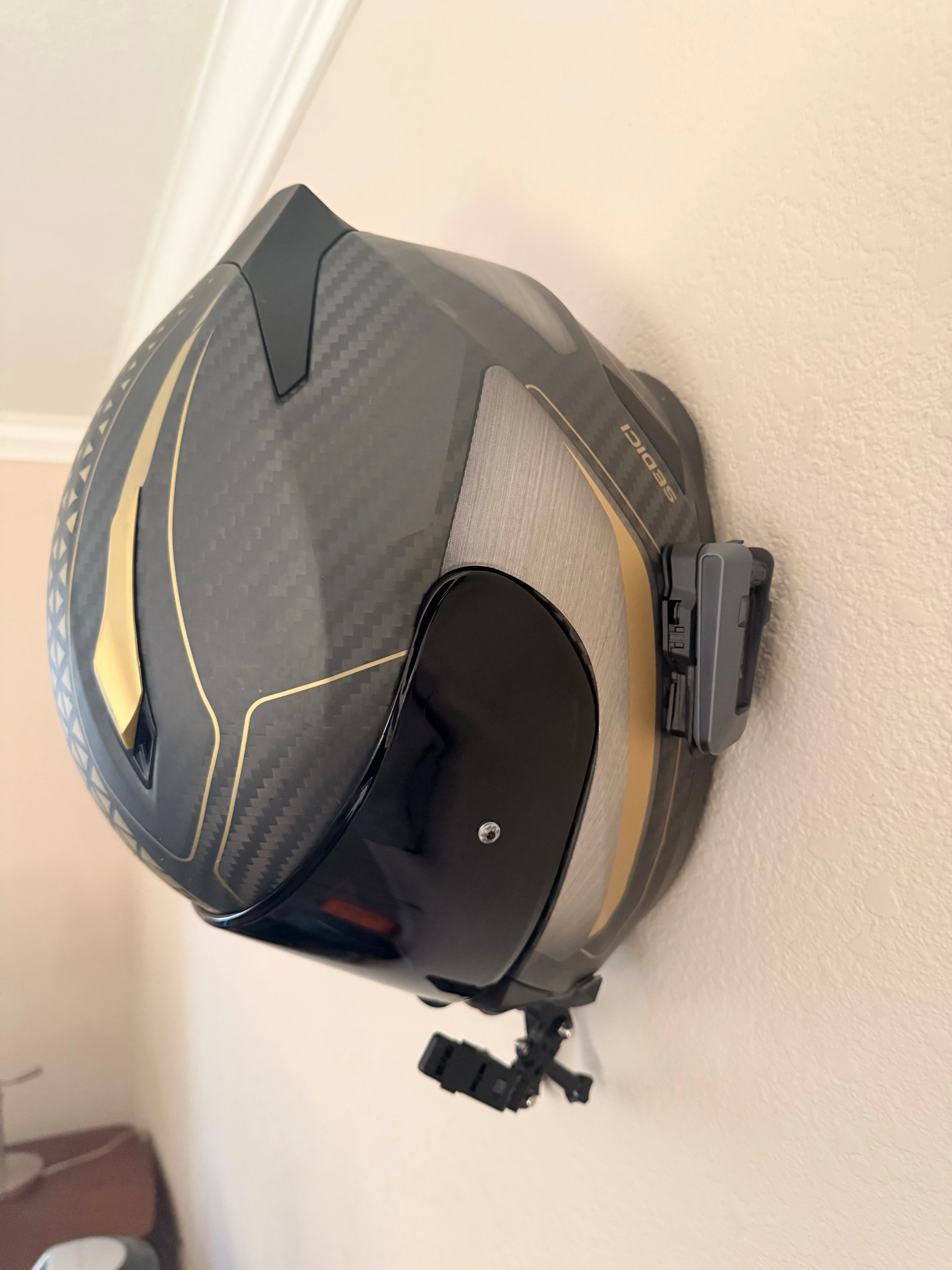 Slim- Flush Motorcycle Helmet Wall Mount - Image 7