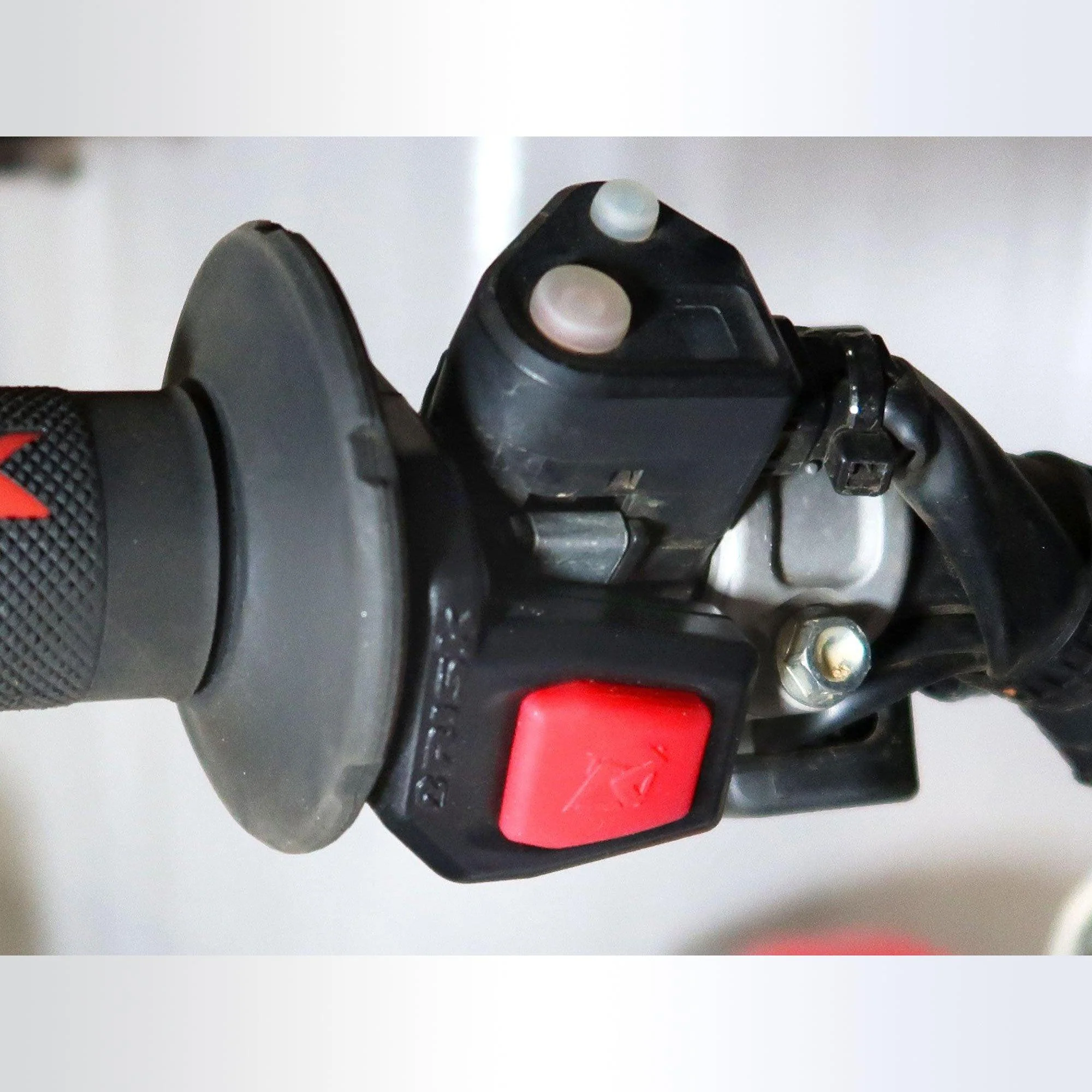 The Ripper - Universal Automated Goggle Roll-Off System - Image 6