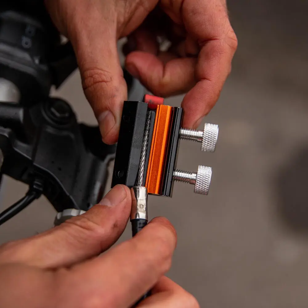 Tru Tension - Cable Monkey Cable Lubricating Tool - Image 5