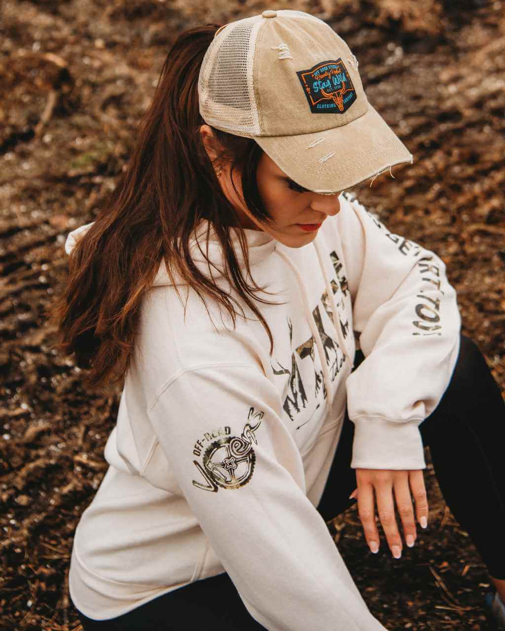Vixen Huntress Pullover Hoodie - Natural - Image 2