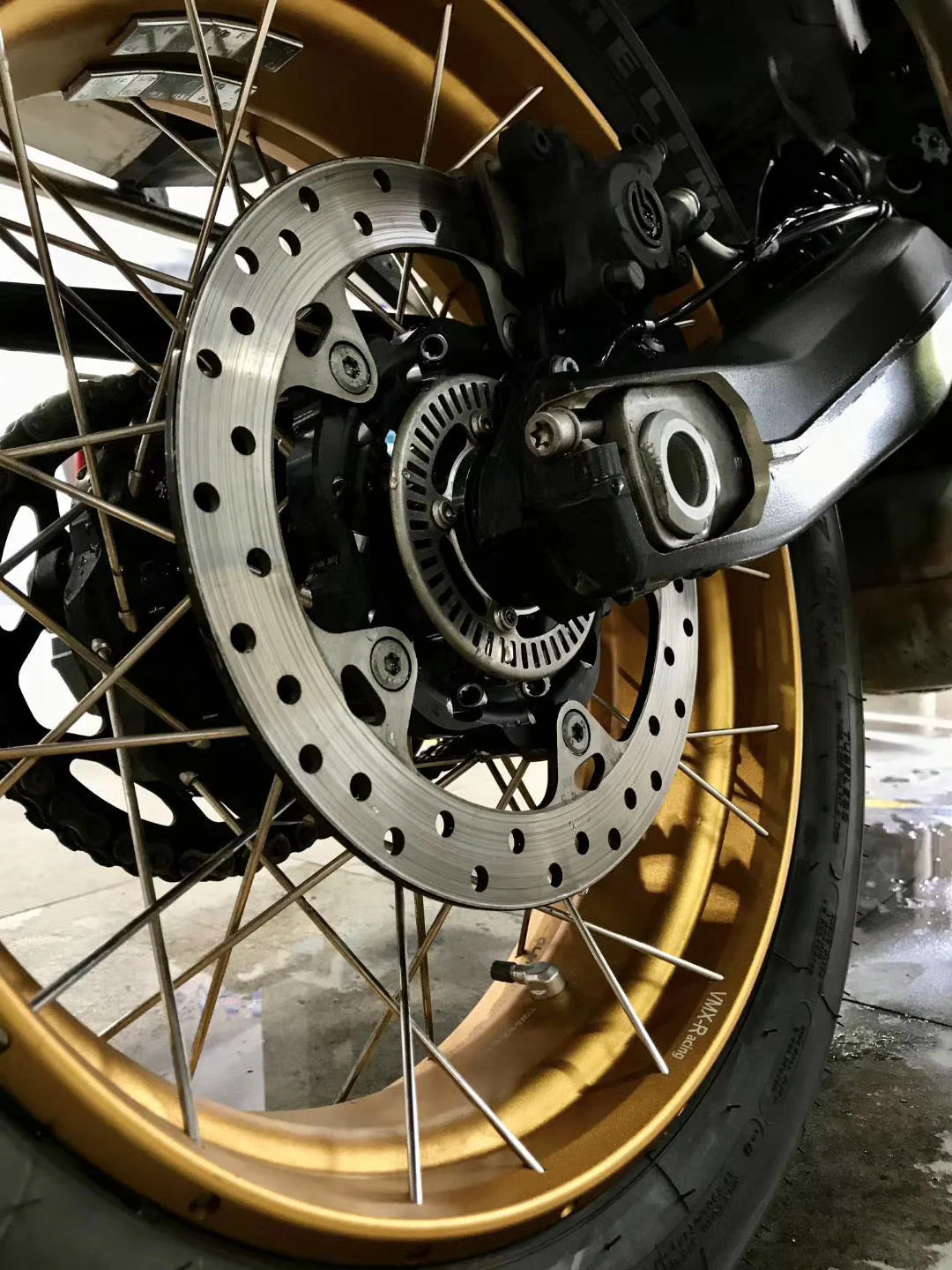 VMX-Racing 19in. 17in. Tubeless Wheels Fit For BMW F750GS 2019-2024 Gold GLM Rims - Image 5