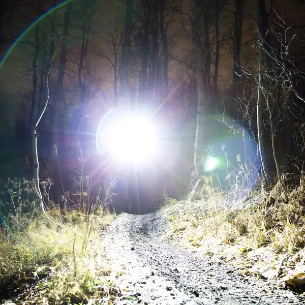 Voyager Dirt Bike Helmet Light Kit by Oxbow - Battery Powered Dirt Bike Helmet Light - Image 9