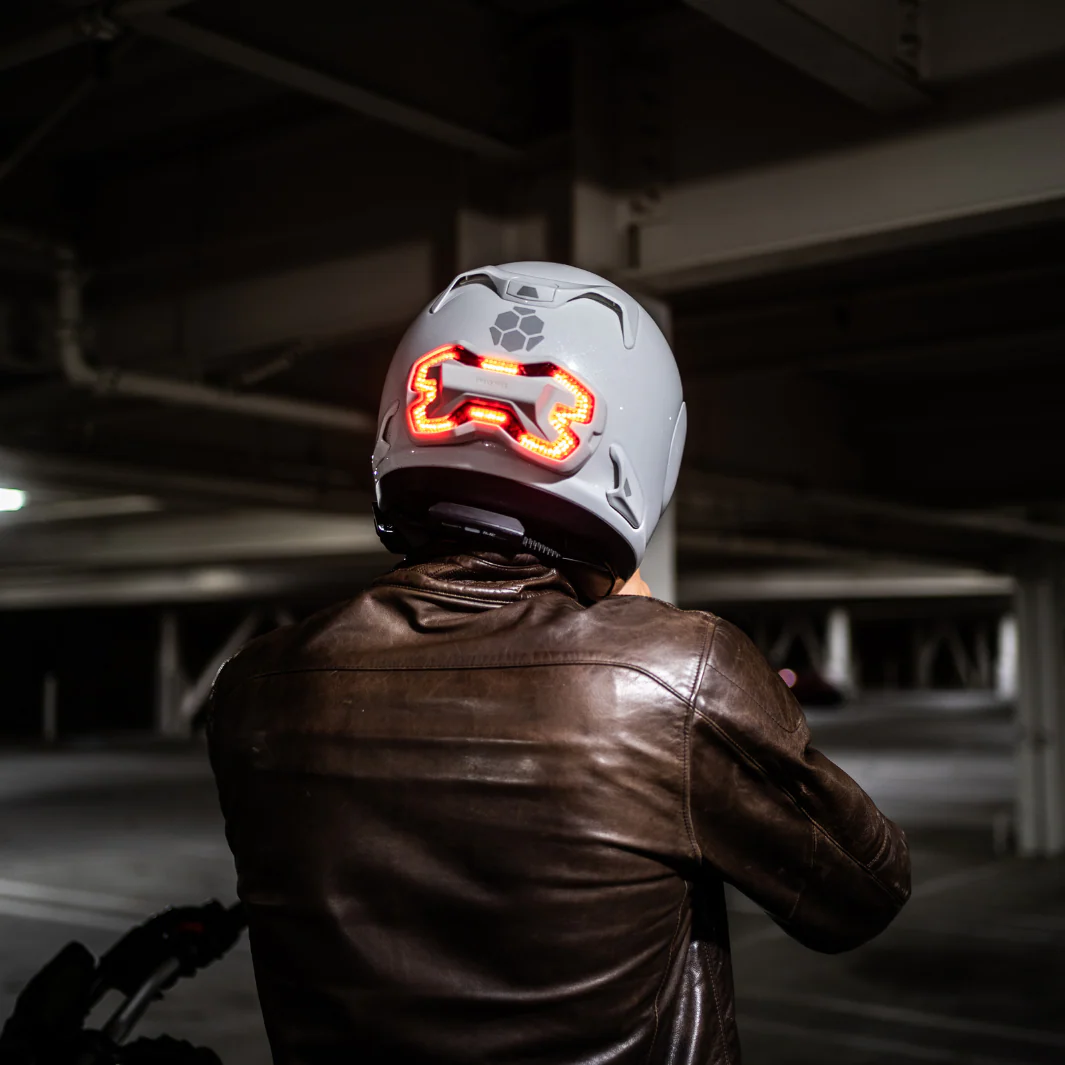 Helmet Brake Light - White Brake Free Universal Motorcycle Helmet  Brake Light (USB-C version) - Image 5