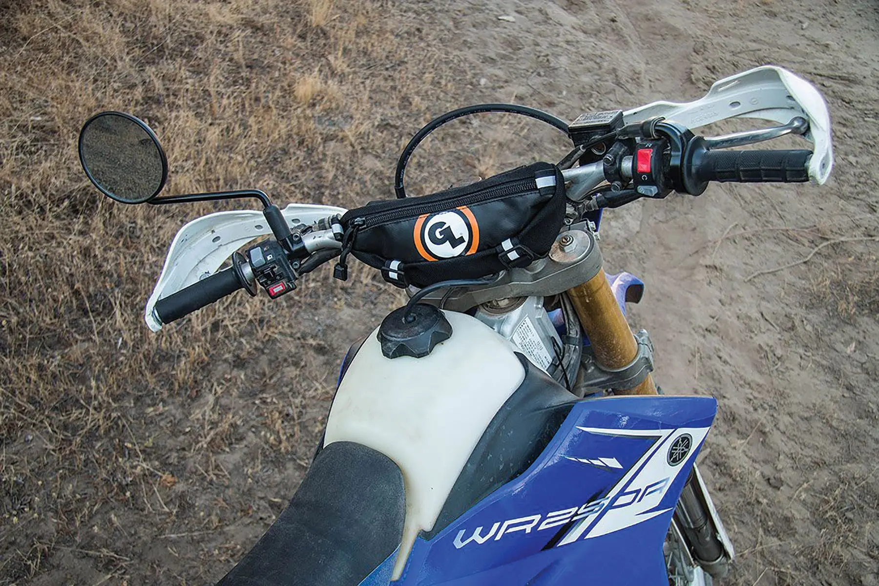 Zigzag Handlebar Bag Black/Orange - Image 2